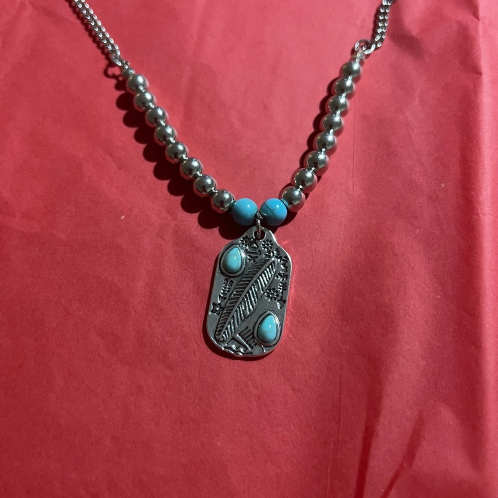Silver and Turquoise Beaded Necklace - Picture 4 of 4